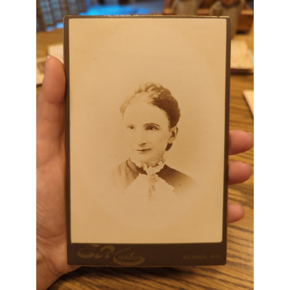 Antique Cabinet Card Lady Woman Photo Victorian Portrait Madison Wisconsin ER Cu